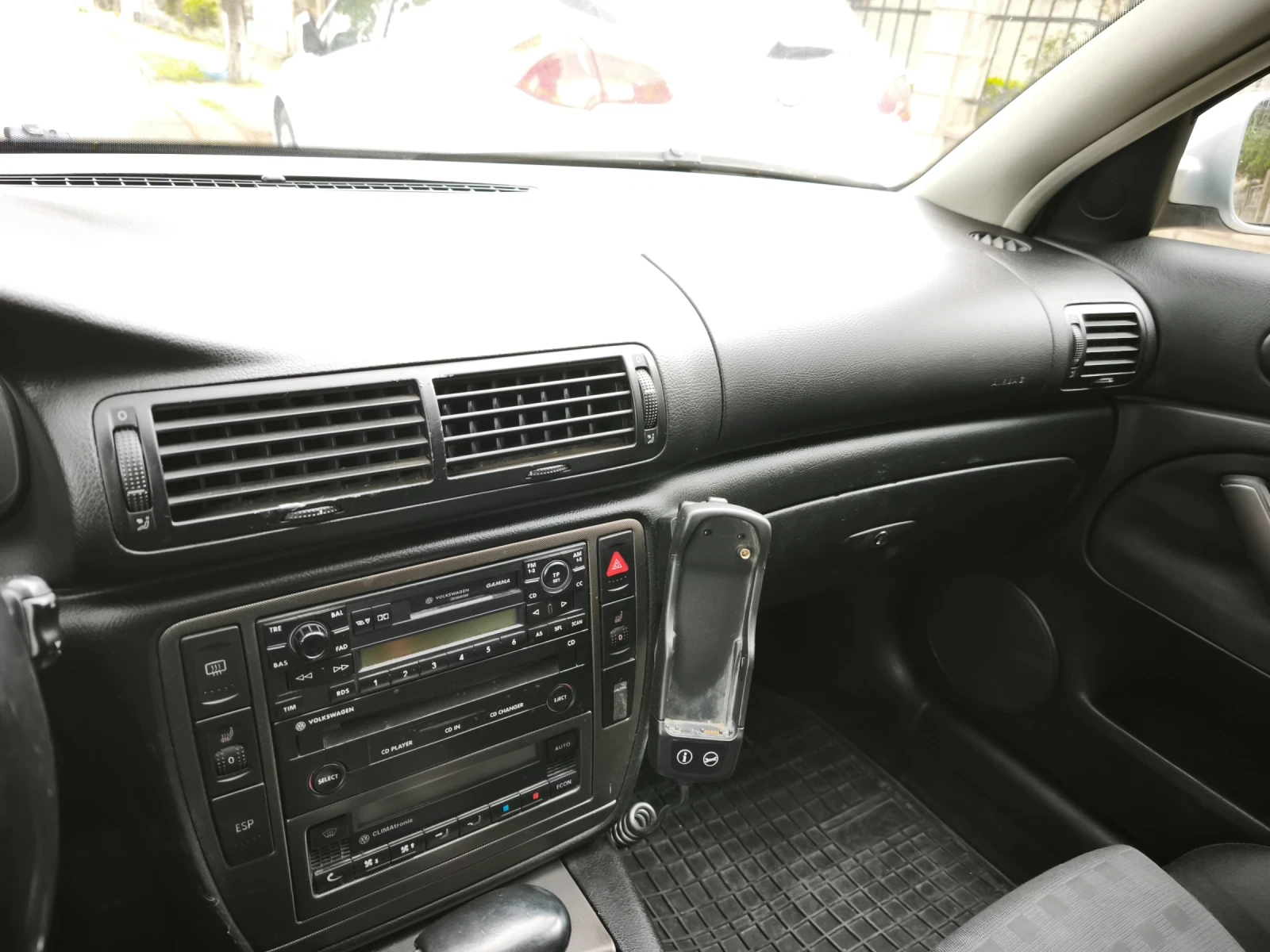 VW Passat  В 5.5, снимка 10 - Автомобили и джипове - 54482567