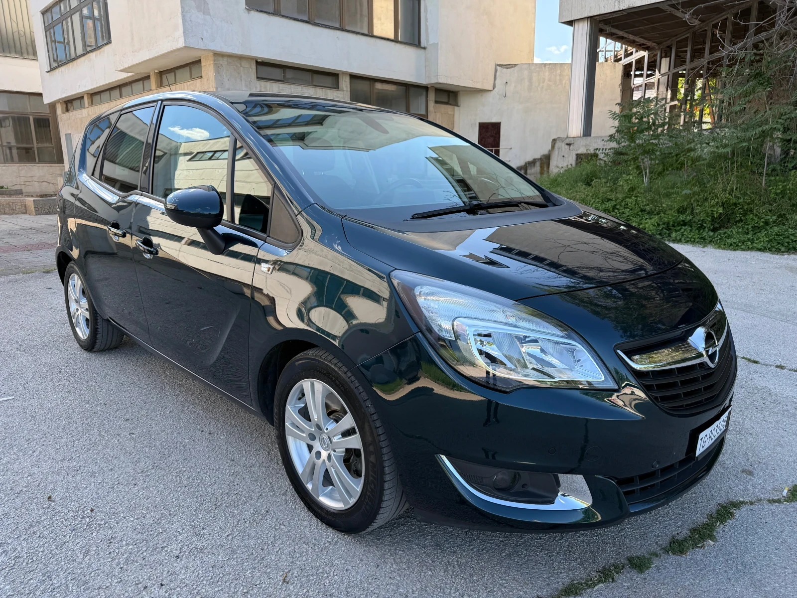 Opel Meriva 1.4i AUTOMATIC, снимка 2 - Автомобили и джипове - 54683186