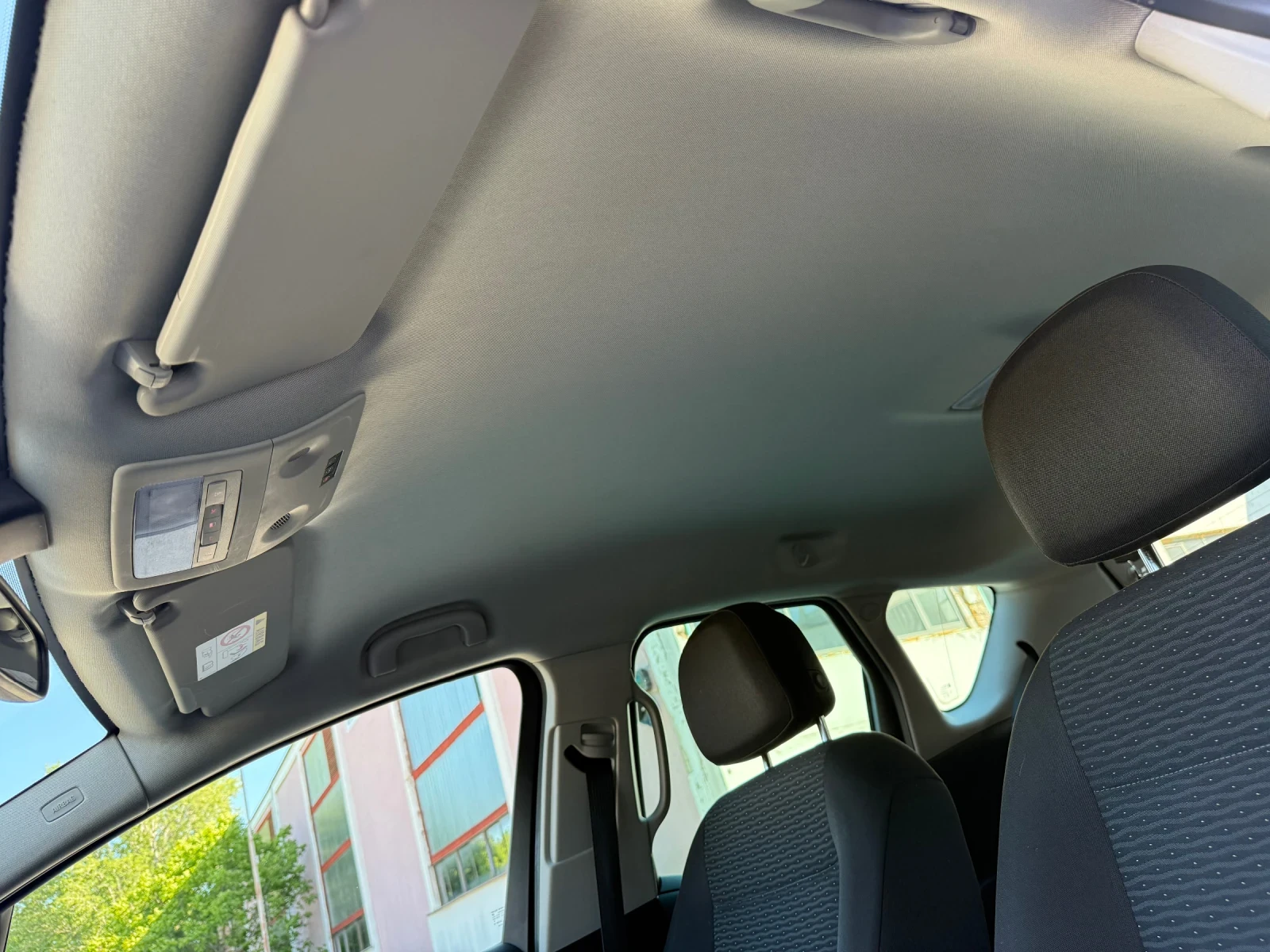 Opel Meriva 1.4i AUTOMATIC, снимка 13 - Автомобили и джипове - 54683186