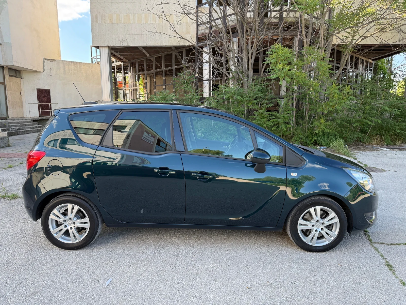 Opel Meriva 1.4i AUTOMATIC, снимка 3 - Автомобили и джипове - 54683186
