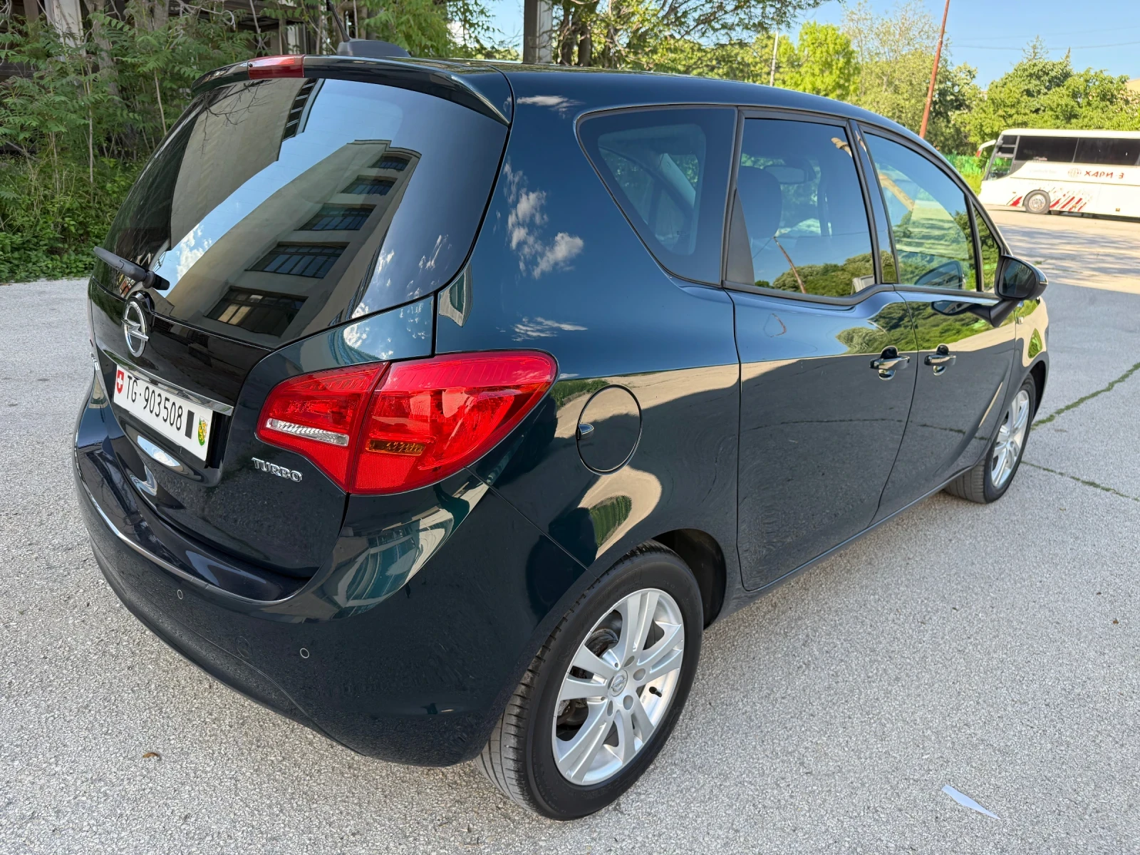Opel Meriva 1.4i AUTOMATIC, снимка 4 - Автомобили и джипове - 54683186