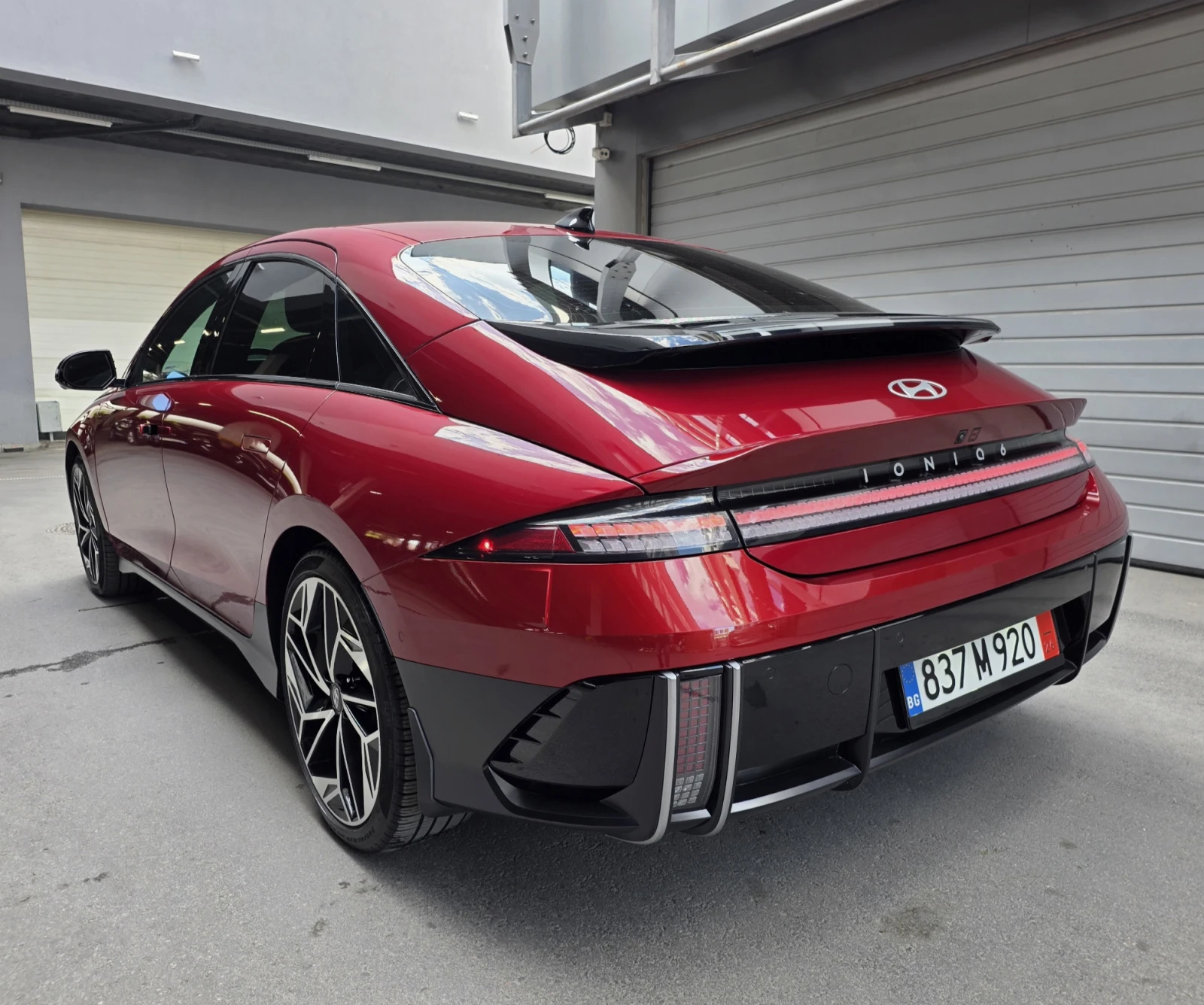 Hyundai Ioniq 6 Ultimate PACKET* 77kWh* BOSE* PANO* 360* Head-Up* , снимка 5 - Автомобили и джипове - 54876816