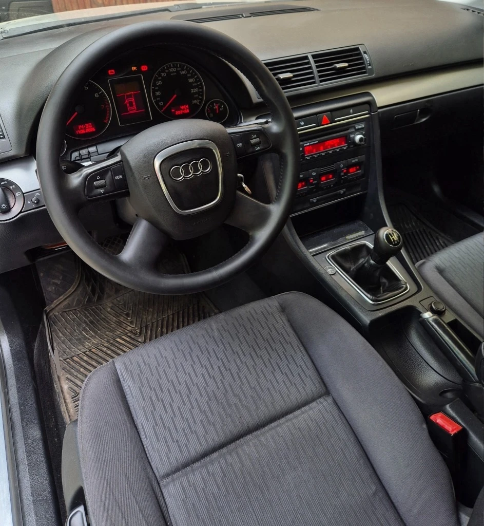 Audi A4 2.0i GAZ Sedan , снимка 5 - Автомобили и джипове - 54962185