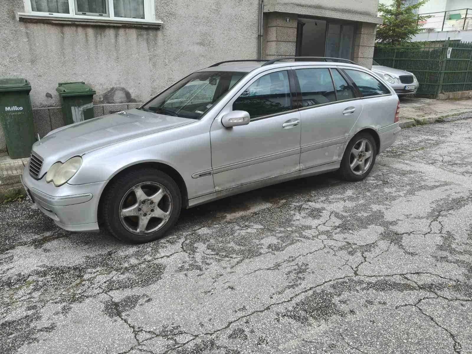 Mercedes-Benz C 200 Kompressor, снимка 2 - Автомобили и джипове - 54983136