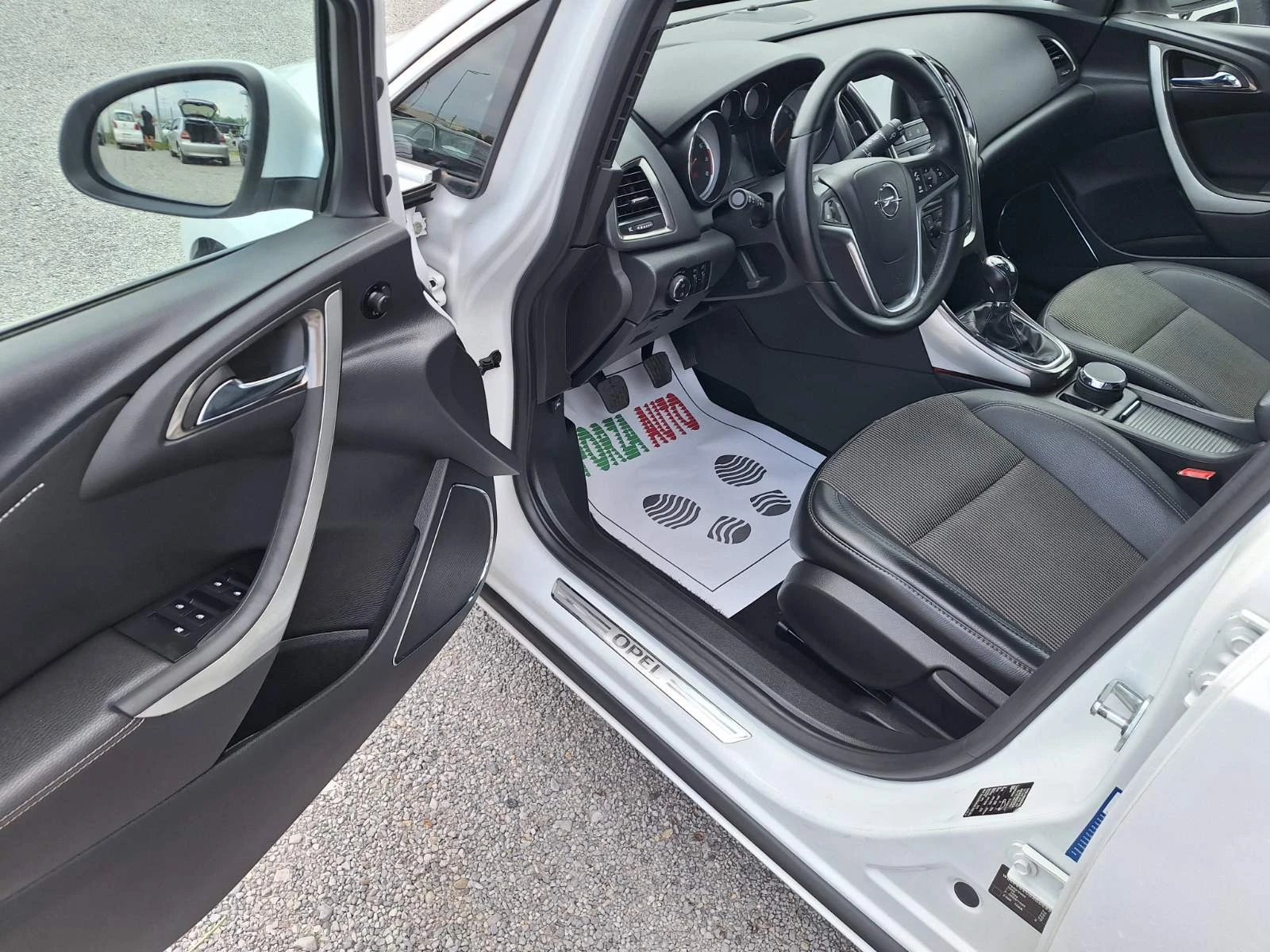 Opel Astra 1.4 TURBO-140кс-164000км-GPL-COSMO, снимка 7 - Автомобили и джипове - 55163525
