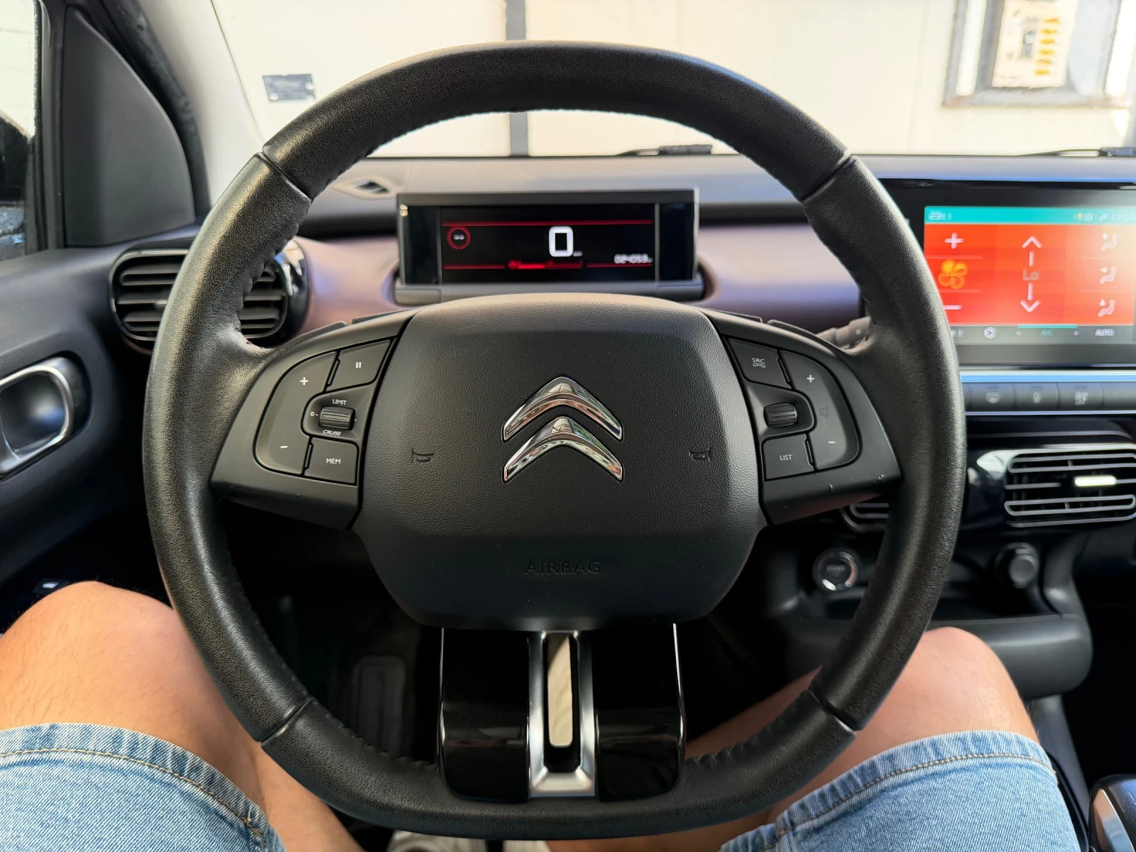 Citroen C4 Cactus -1.5 HDI/Facelift/24000км/Първи собственик/Carplay, снимка 12 - Автомобили и джипове - 55253555