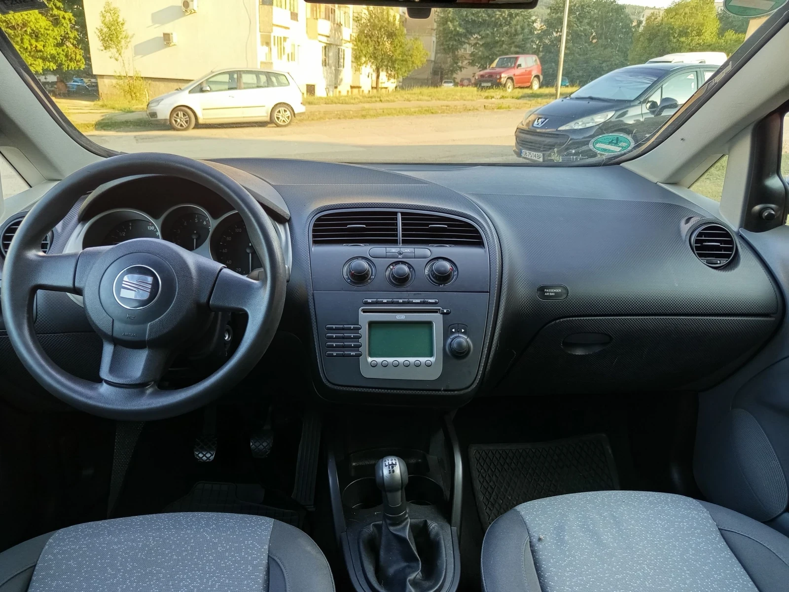 Seat Toledo 1.6i, снимка 11 - Автомобили и джипове - 55384696