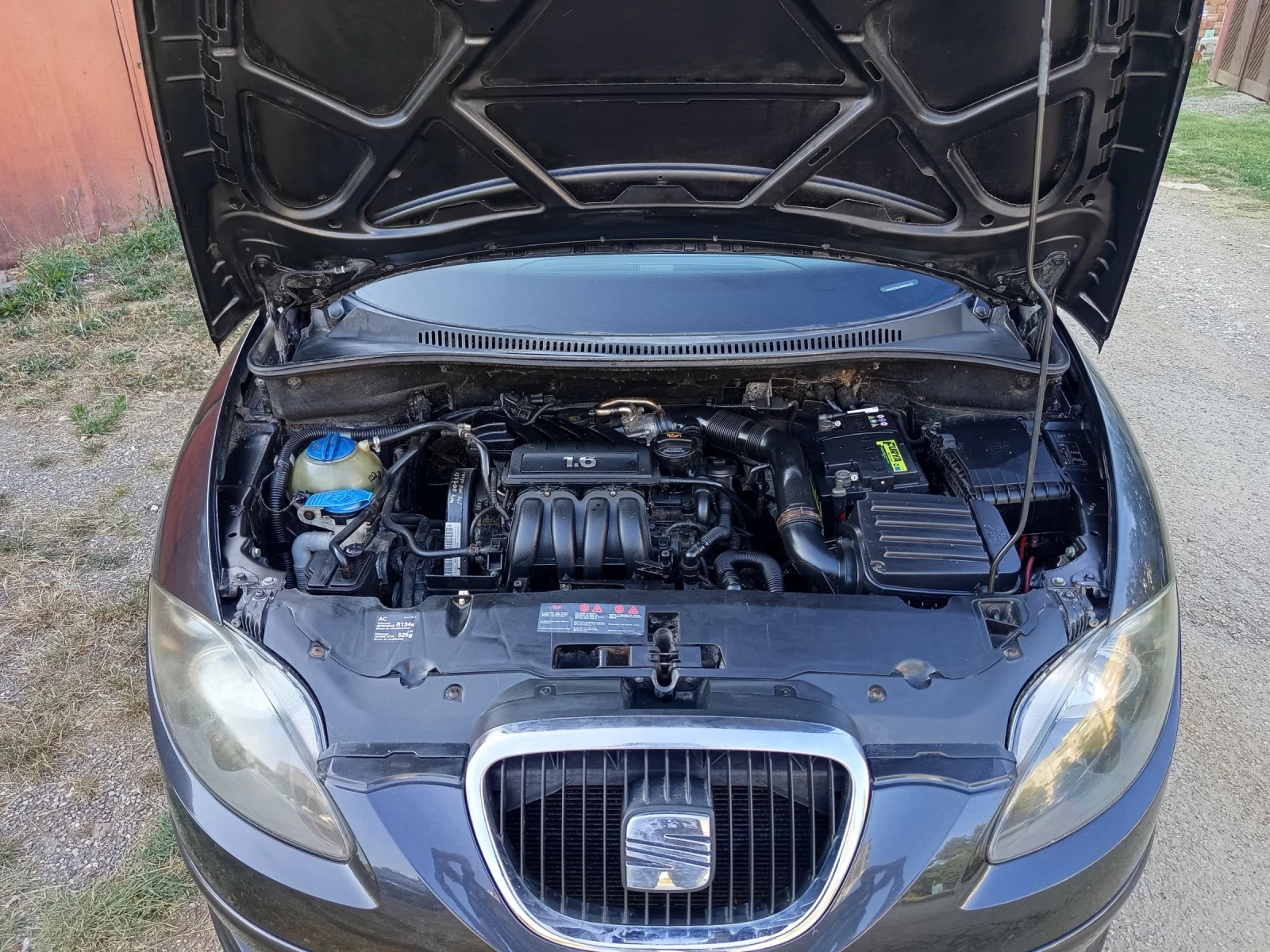 Seat Toledo 1.6i, снимка 13 - Автомобили и джипове - 55384696