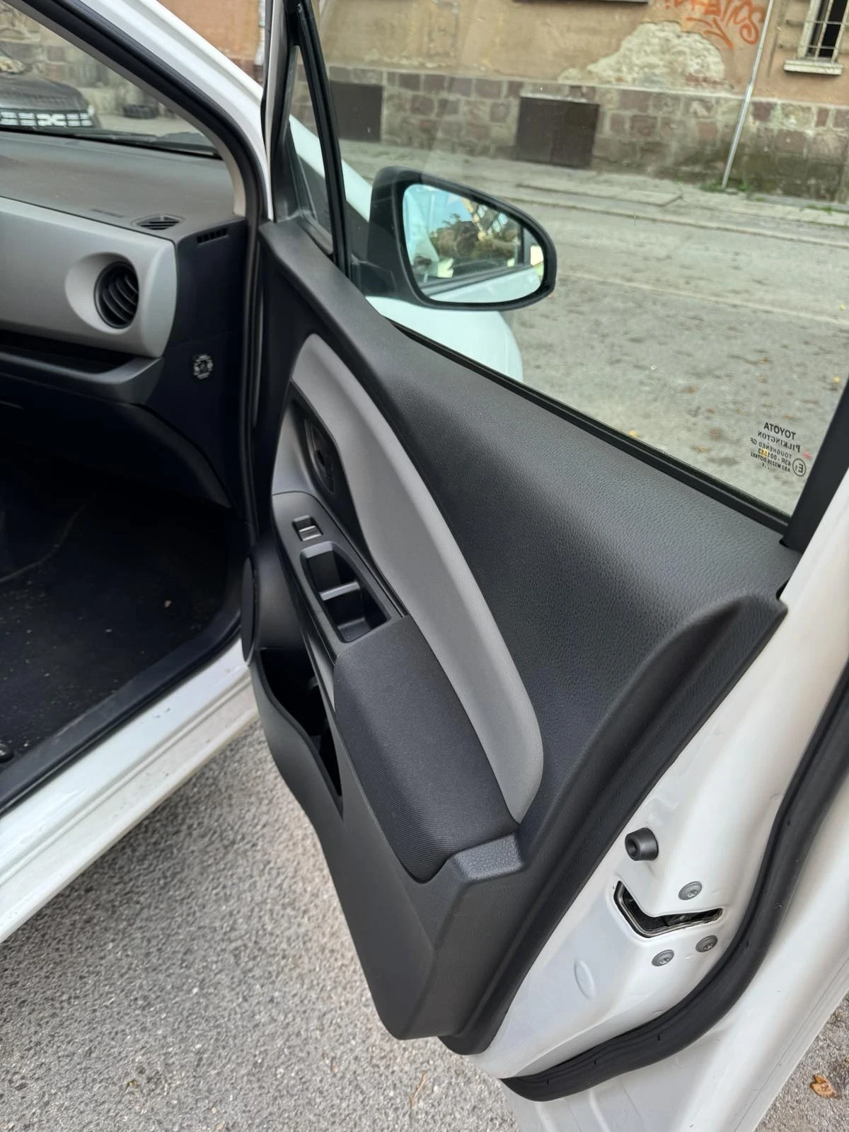 Toyota Yaris | Mobile.bg � ����������� 13
