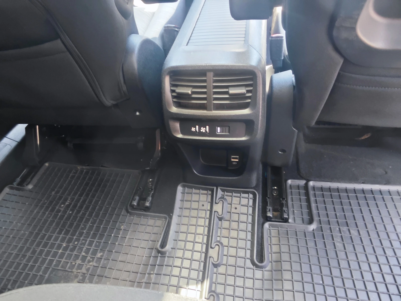 Citroen Berlingo, снимка 15 - Автомобили и джипове - 55572877