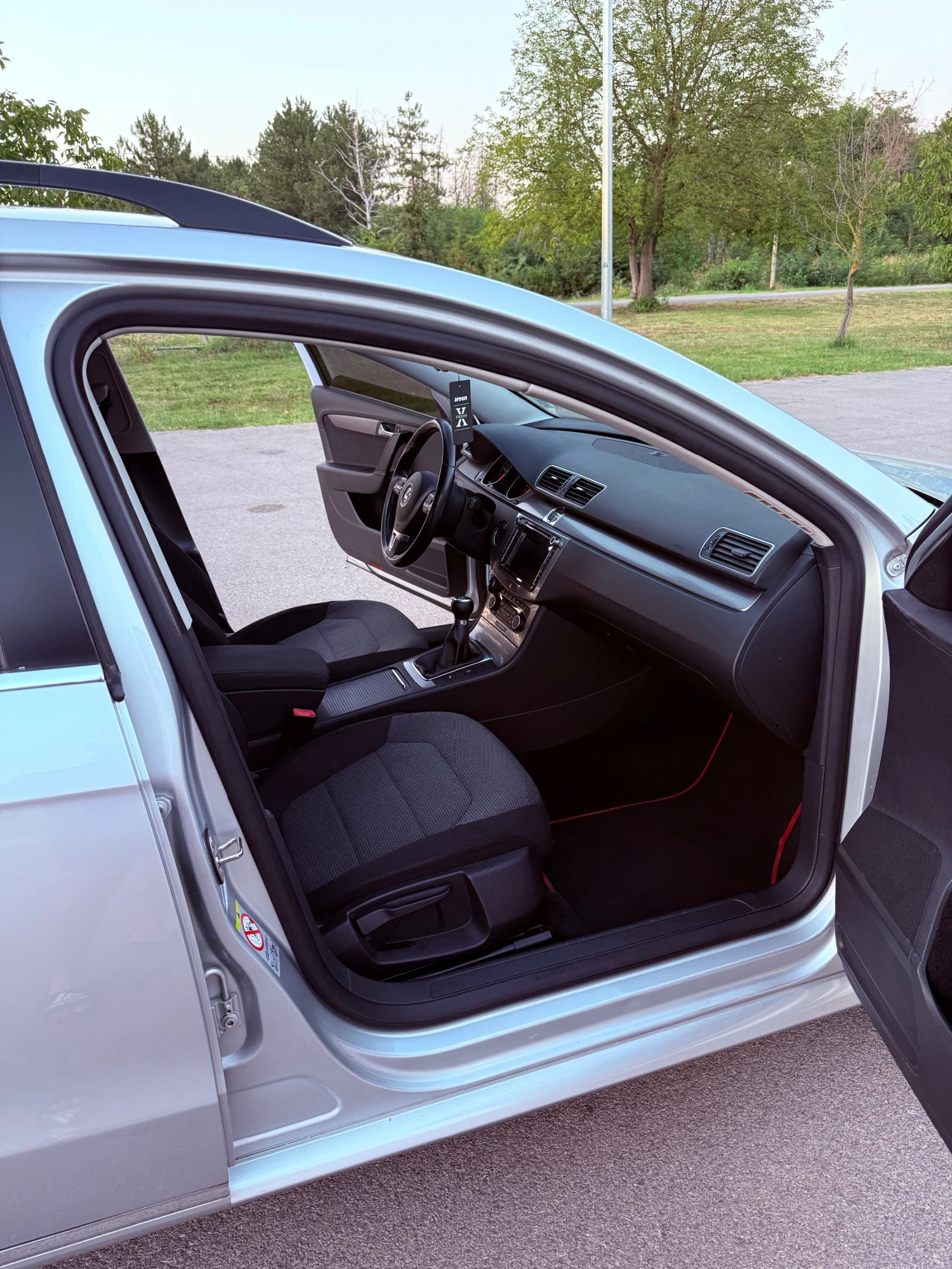 VW Passat, снимка 11 - Автомобили и джипове - 55607349