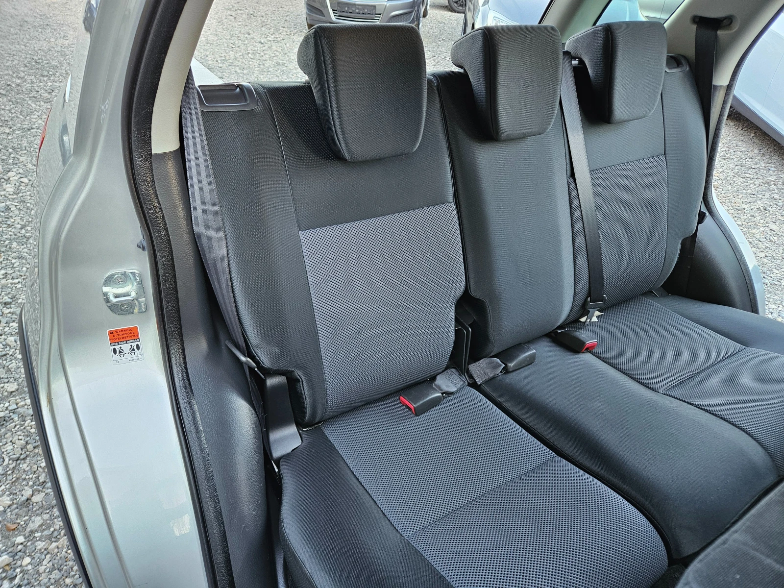 Fiat Sedici 1.9 JTD 120кс 4x4, снимка 14 - Автомобили и джипове - 55942939