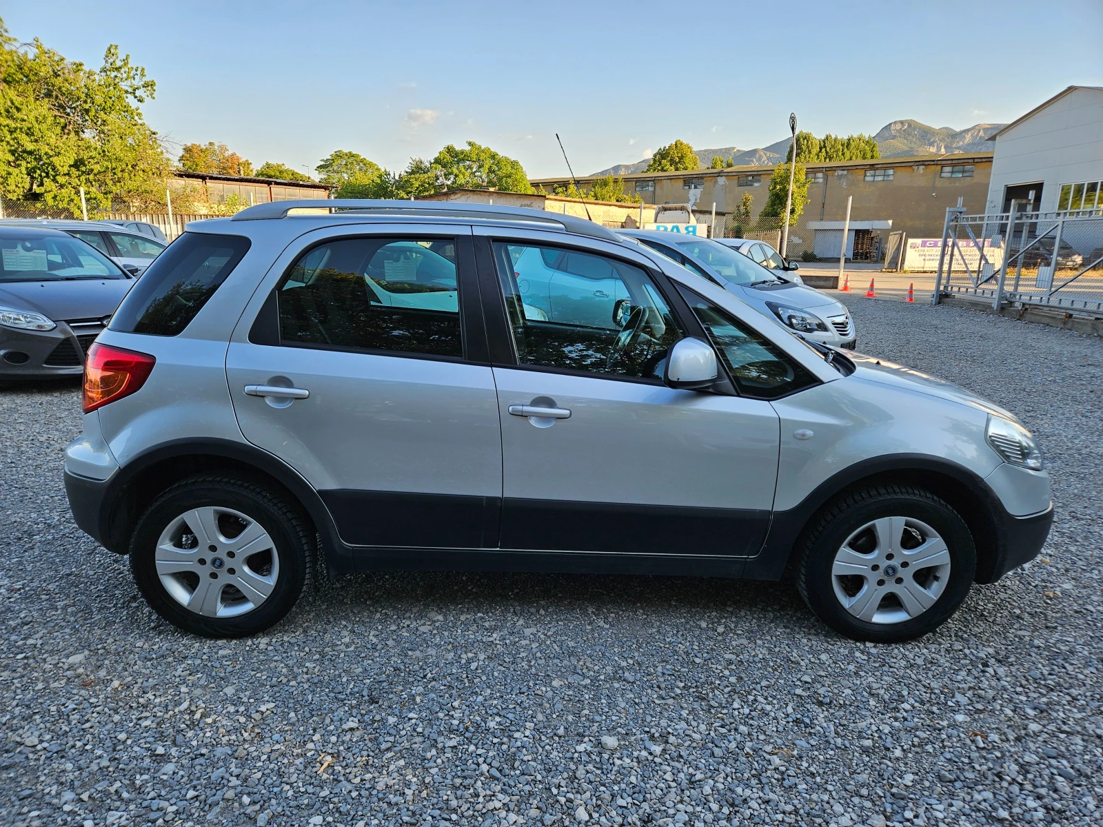 Fiat Sedici 1.9 JTD 120кс 4x4, снимка 2 - Автомобили и джипове - 55942939