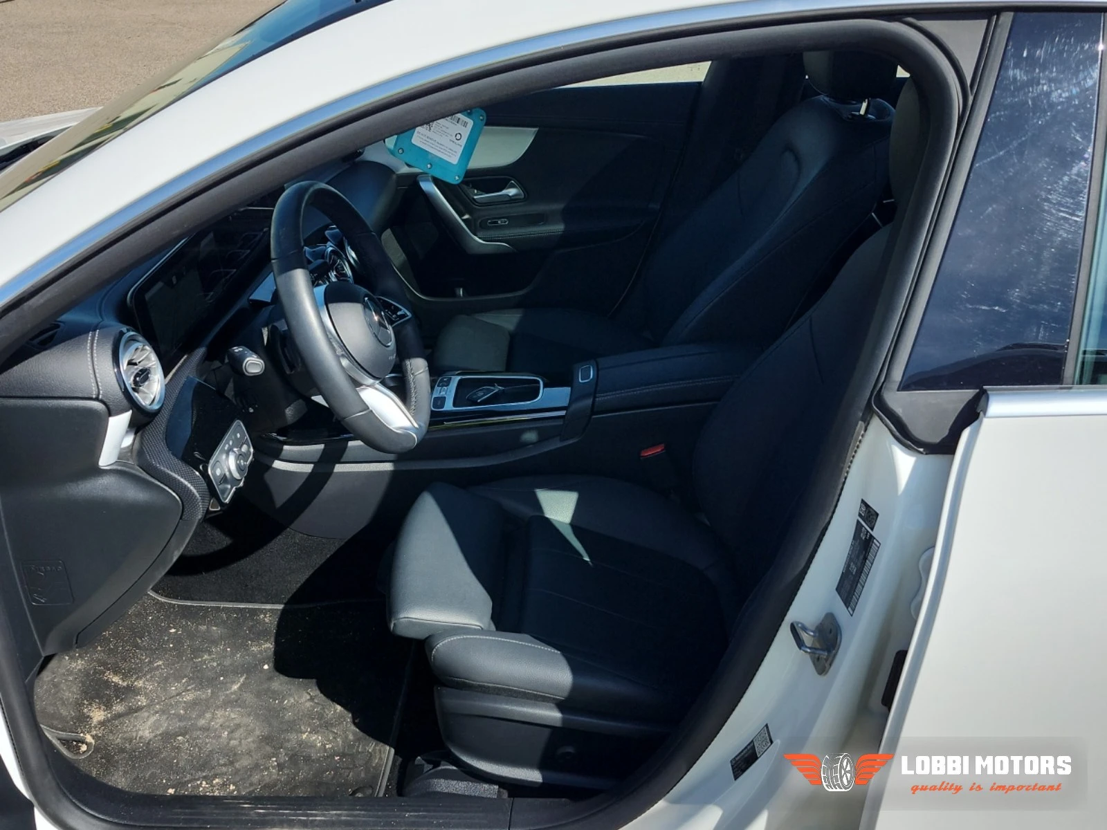 Mercedes-Benz CLA, снимка 5 - Автомобили и джипове - 56128843