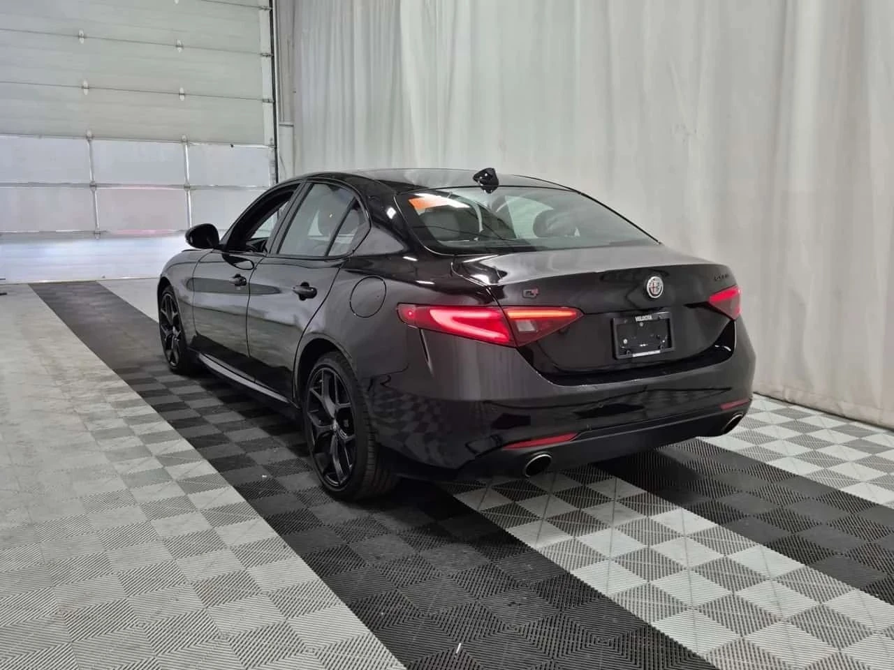 Alfa Romeo Giulia, снимка 4 - Автомобили и джипове - 56689437