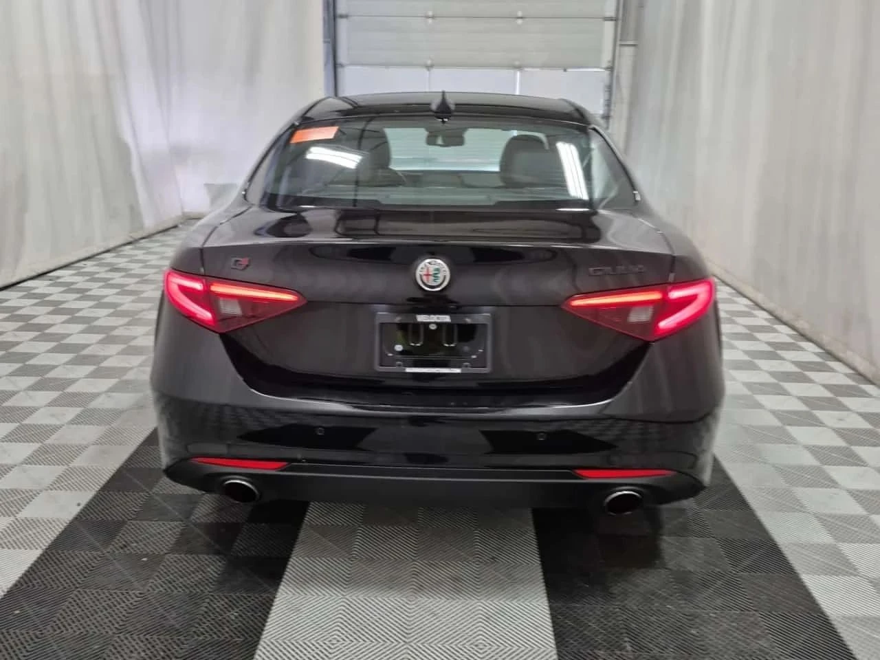 Alfa Romeo Giulia, снимка 17 - Автомобили и джипове - 56689437