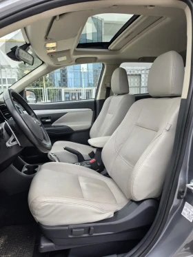 Mitsubishi Outlander PLUG-IN HYBRID 4x4, снимка 10