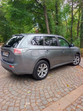 Обява за продажба на Mitsubishi Outlander PLUG-IN HYBRID 4x4 ~23 500 лв. - изображение 4