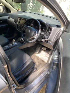 Mitsubishi Outlander Хибрид , снимка 6