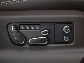 Bentley Bentayga V8 AZURE KERAMIK NAIM, снимка 12