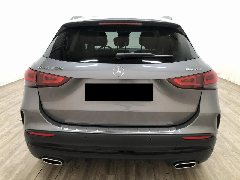 Mercedes-Benz GLA 250 * 4M* AMG* NIGHT* DISTR* MEMORY* LED* , снимка 5 - Автомобили и джипове - 47521586