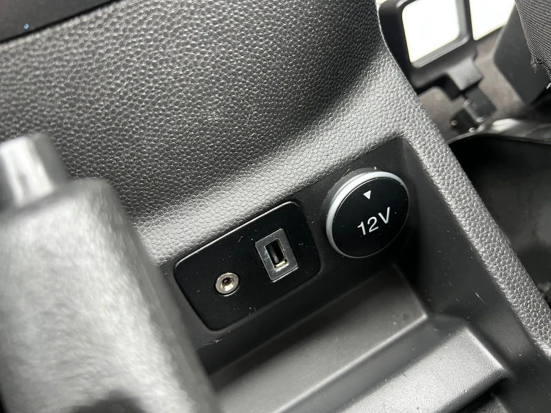 Ford EcoSport 1.5i Euro6b 166km, снимка 12 - Автомобили и джипове - 49728828