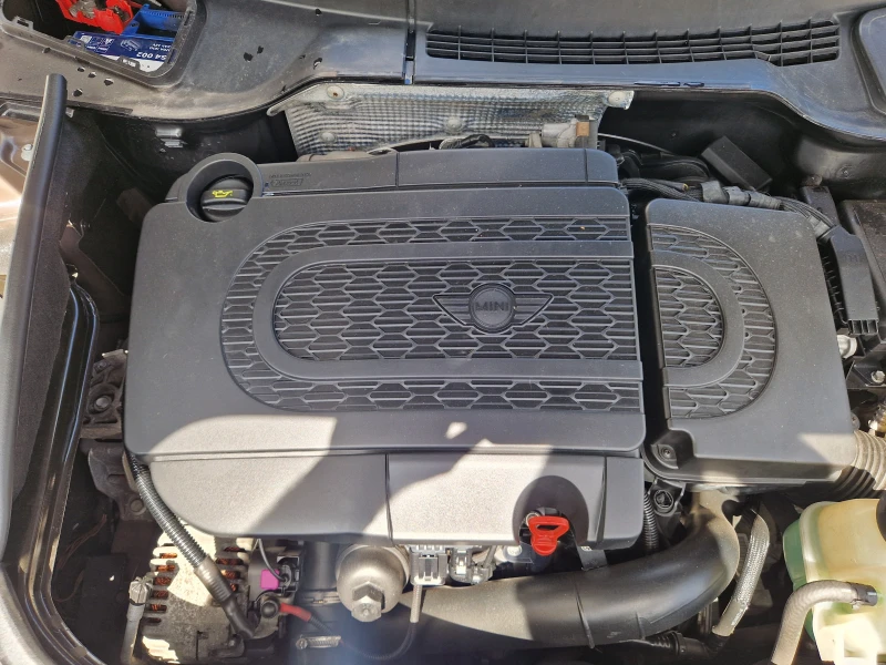 Mini Countryman 2.0 SD/6 скорости, снимка 15 - Автомобили и джипове - 51216316