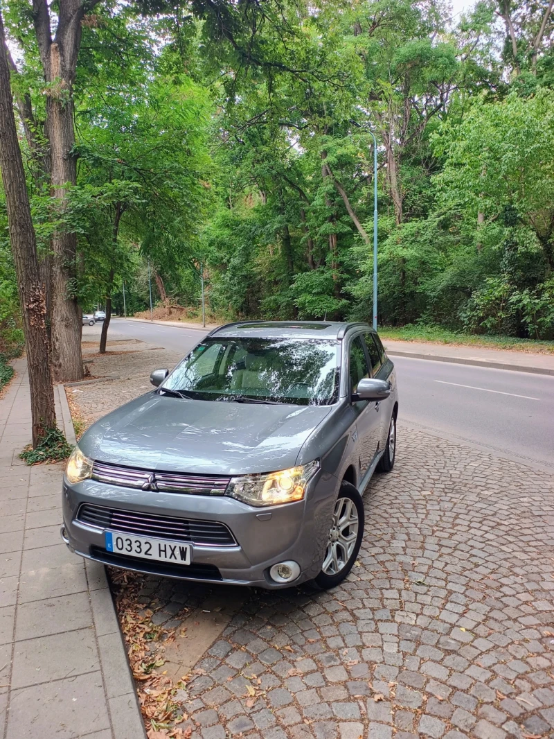 Mitsubishi Outlander PLUG-IN HYBRID 4x4
