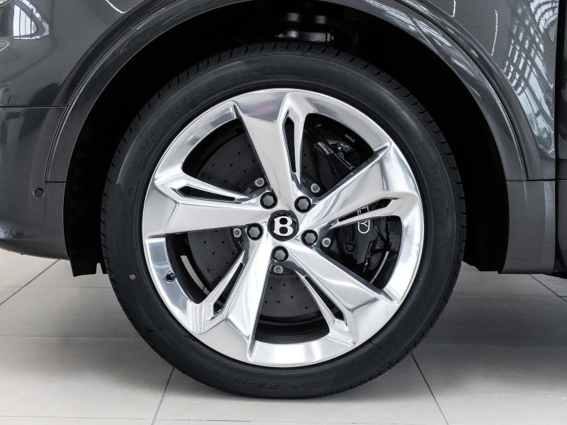 Bentley Bentayga V8 AZURE KERAMIK NAIM, снимка 7 - Автомобили и джипове - 53289460