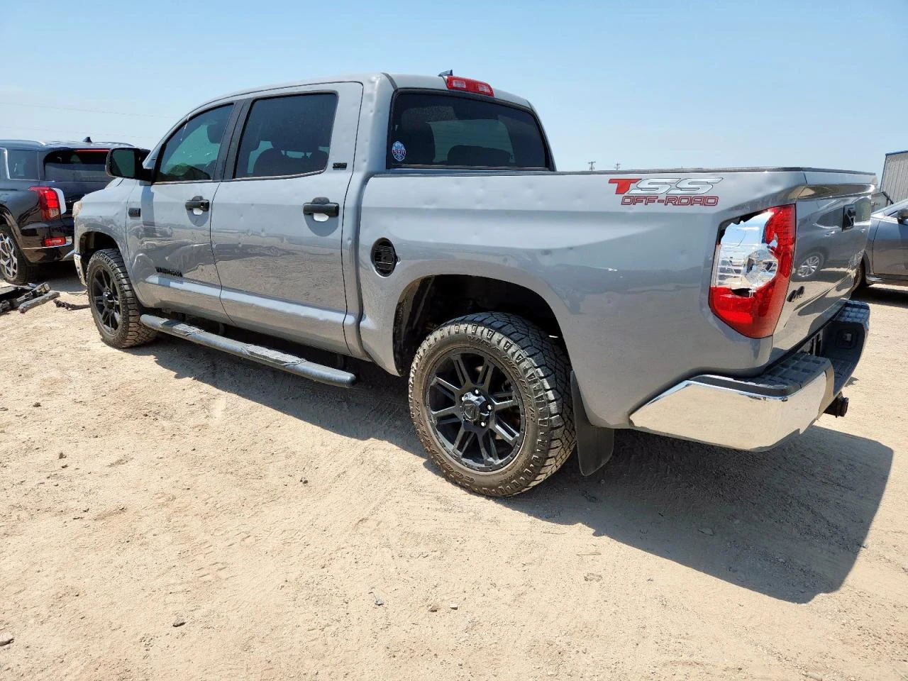 Toyota Tundra 4X4/CREWMAX SR5/ВИДЕО НА МОТОРА - изображение 6