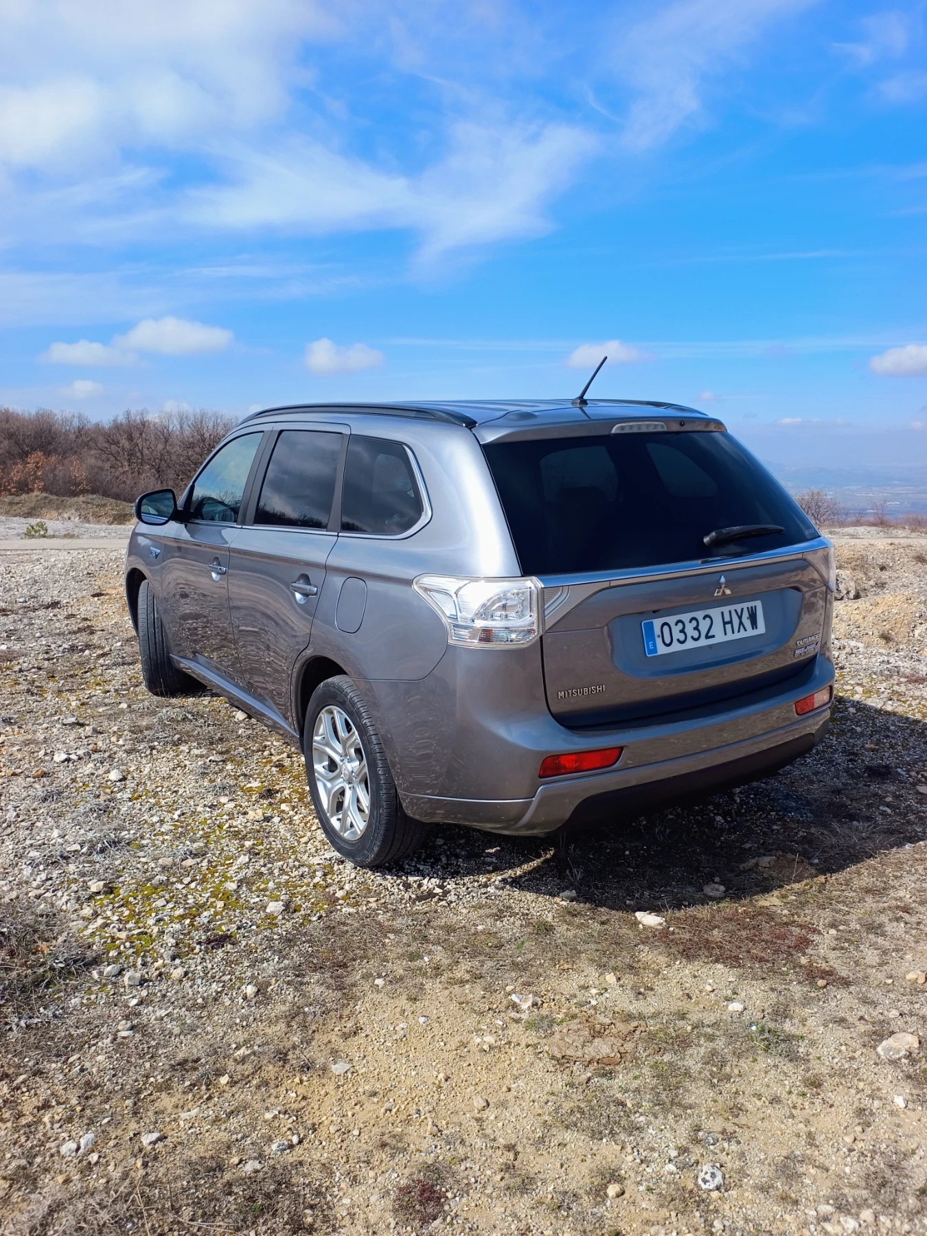 Mitsubishi Outlander PLUG-IN HYBRID 4x4, снимка 4 - Автомобили и джипове - 51488615
