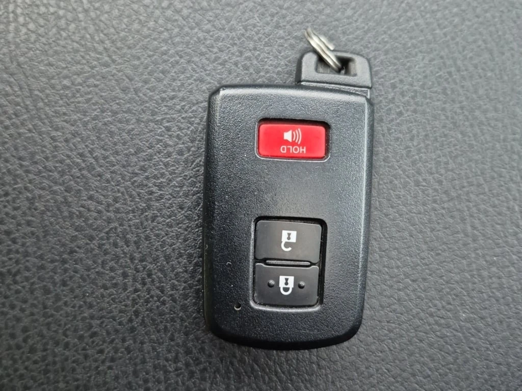 Toyota Tacoma * CREW CAB SHORT BED * CARFAX * БЕЗ ПЪРВОНАЧАЛНА В - изображение 7