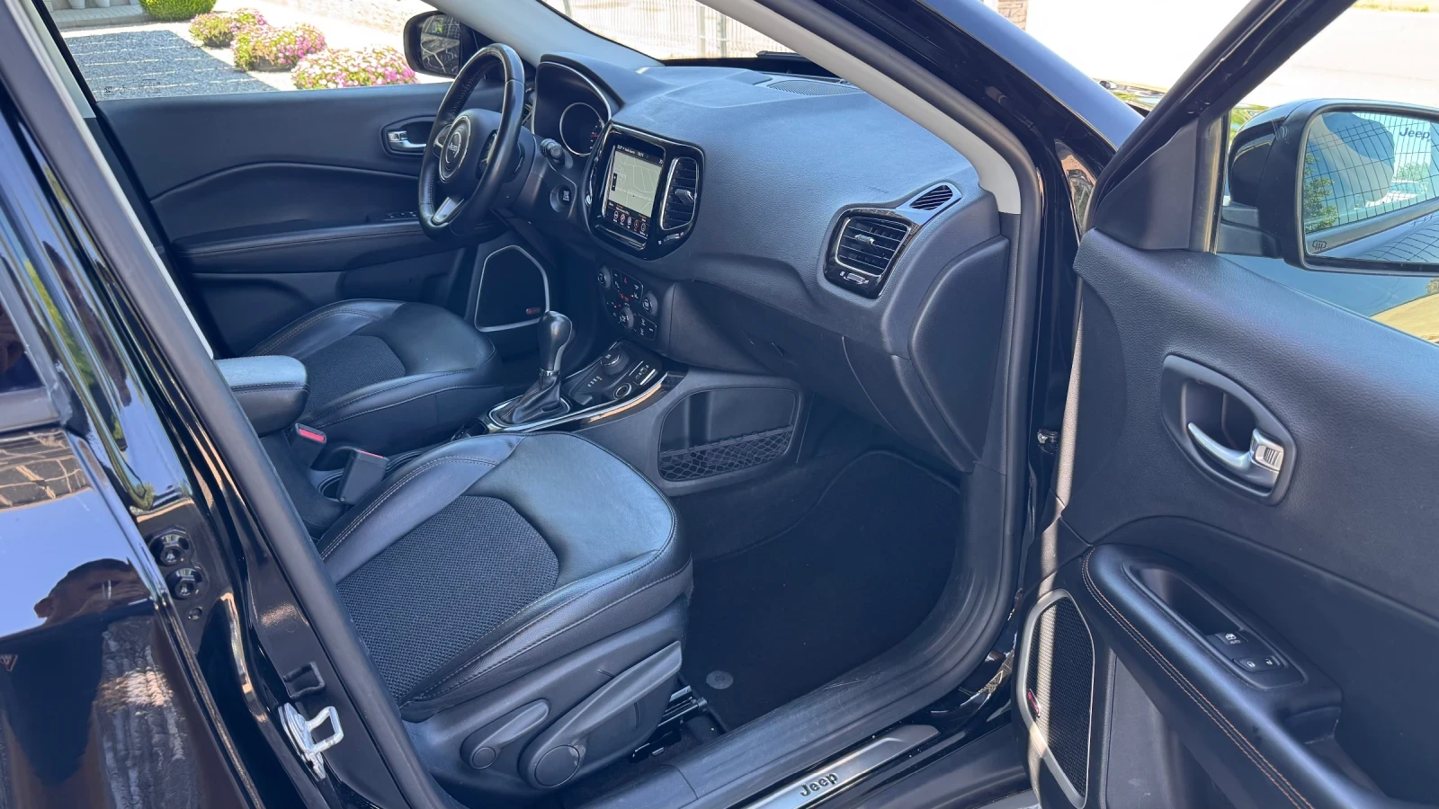 Jeep Compass 2.0M-Jet 140�� 4�4* DISTRONIC*  | Mobile.bg � ����������� 12