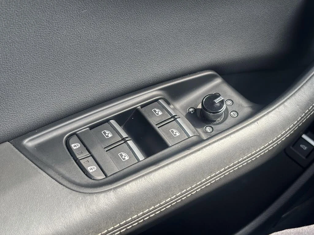 Audi Q8 TECHNIK* MATRIX* DIS* HUD* B&O* ОБДУХ* КРАЙНА ЦЕНА