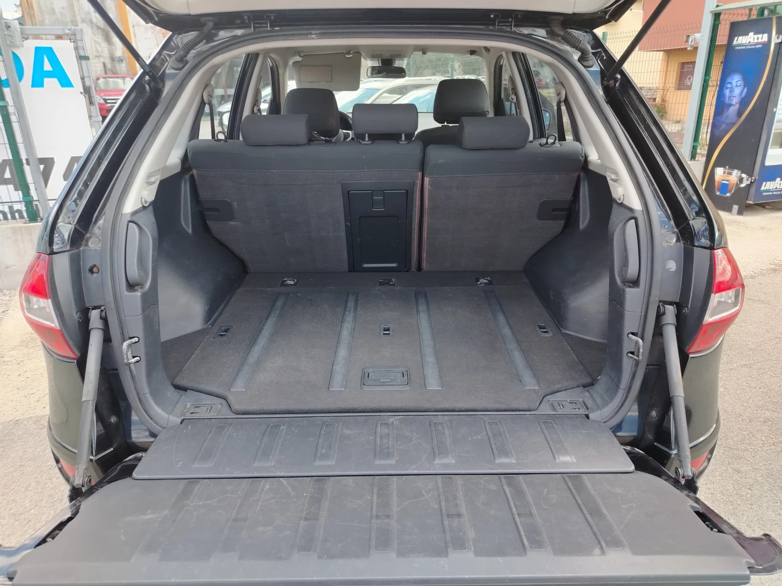 Renault Koleos 2.0 DCI 4X4 , снимка 10 - Автомобили и джипове - 55417040