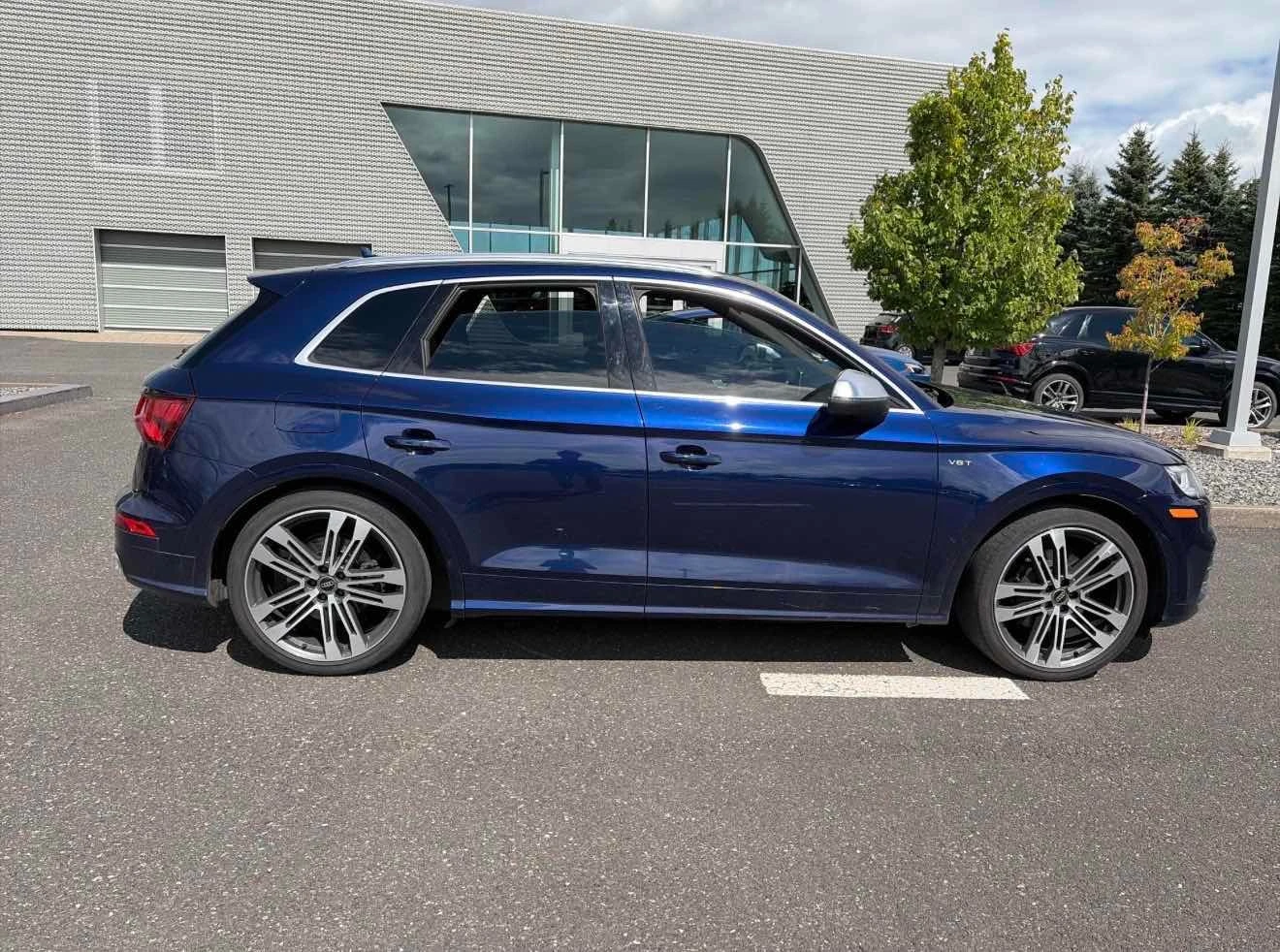 Audi SQ5 * Progressiv * CARFAX * ОПЦИЯ ЗА ФИНАНСИРАНЕ * , снимка 3 - Автомобили и джипове - 55842399