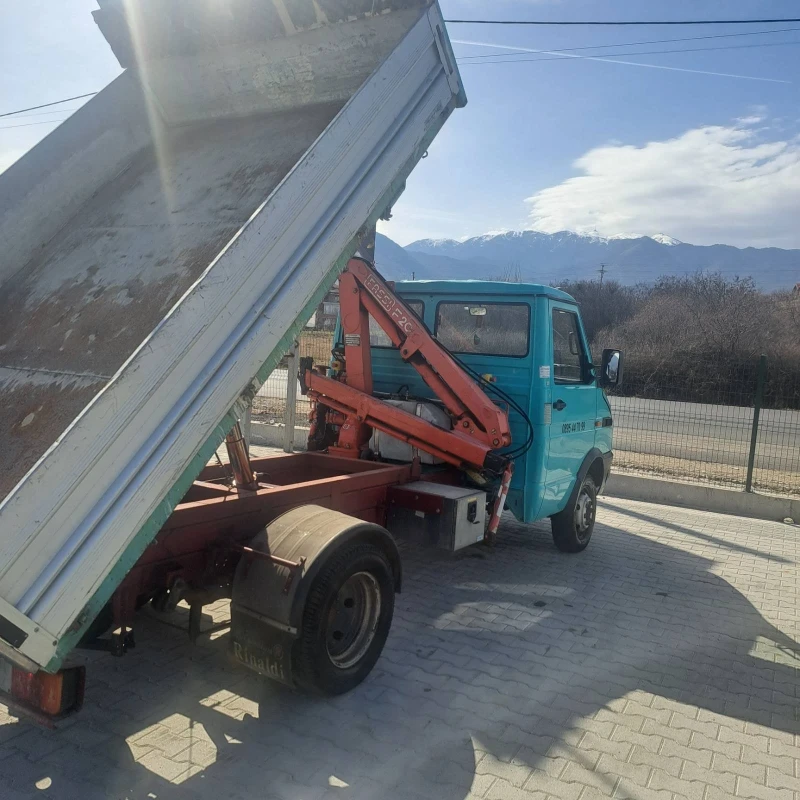 Iveco 3510 Самосвал с кран, снимка 4 - Бусове и автобуси - 49454634