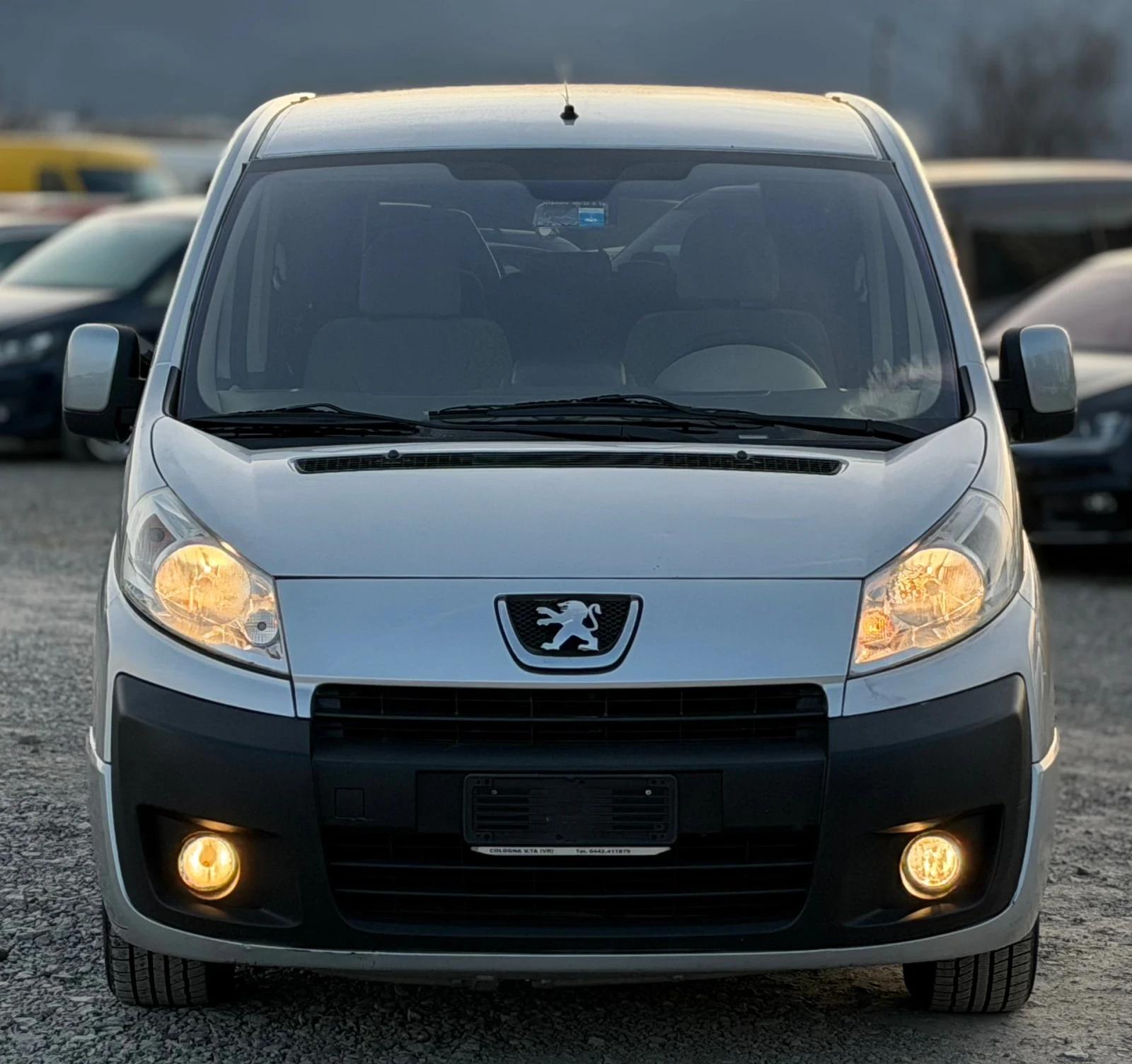 Peugeot Expert 2.0HDi 120кс * 8+ 1* * Италия* * Климатроник*  - изображение 2