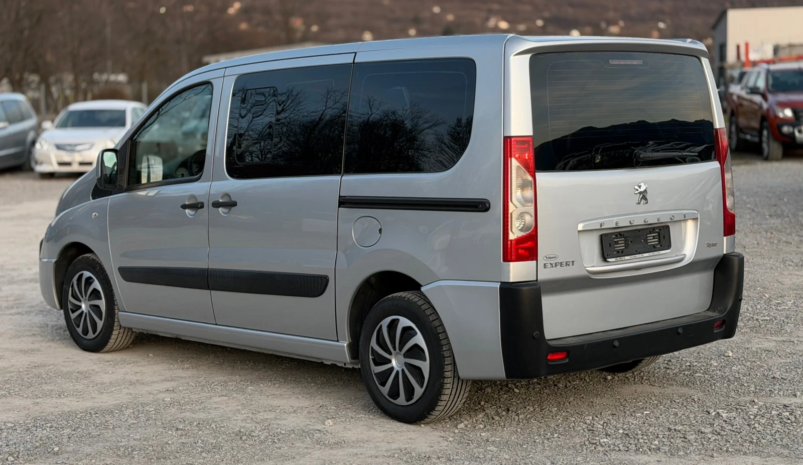 Peugeot Expert 2.0HDi 120кс * 8+ 1* * Италия* * Климатроник*  - изображение 4