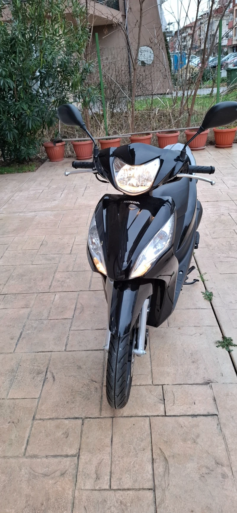 Honda Vision Скутер , снимка 4 - Мотоциклети и мототехника - 53065217