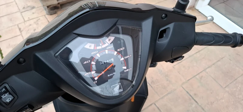 Honda Vision Скутер , снимка 3 - Мотоциклети и мототехника - 53065217