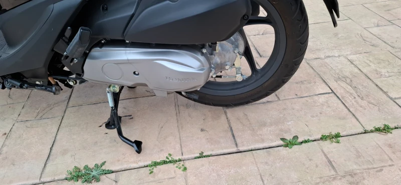 Honda Vision Скутер , снимка 2 - Мотоциклети и мототехника - 53065217