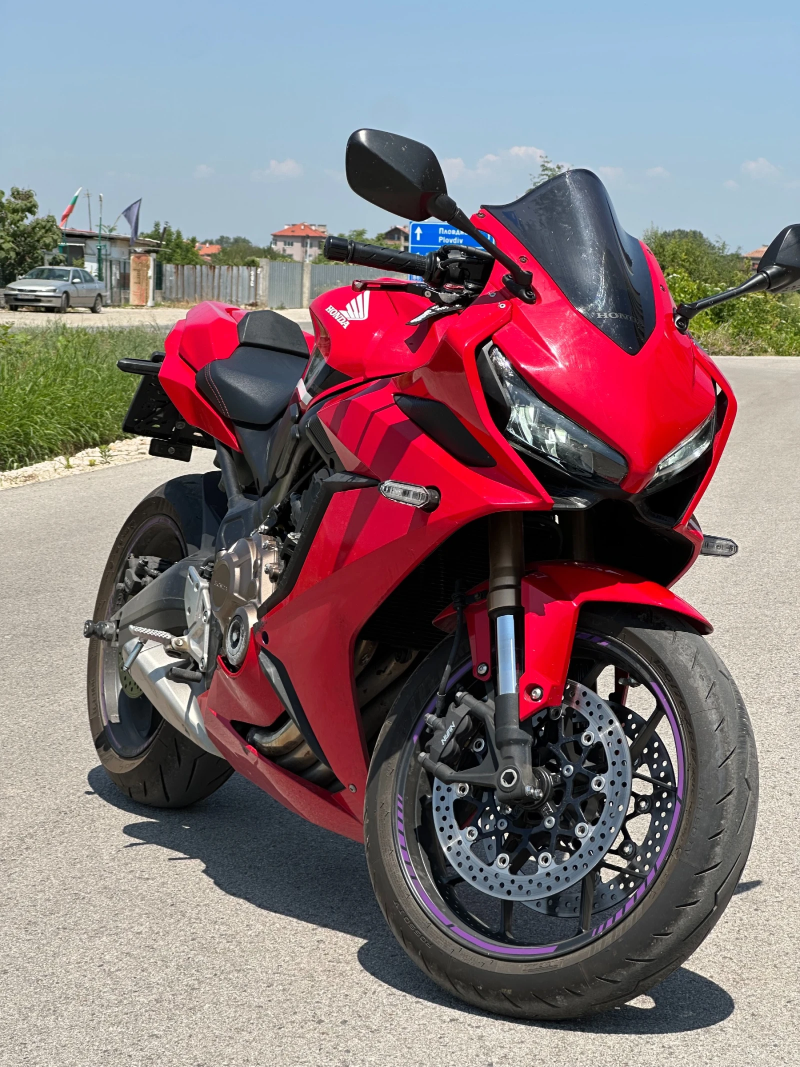 Honda Cbr CBR650R ОБСЛУЖЕН НОВИ ГУМИ PIRELLI - изображение 4