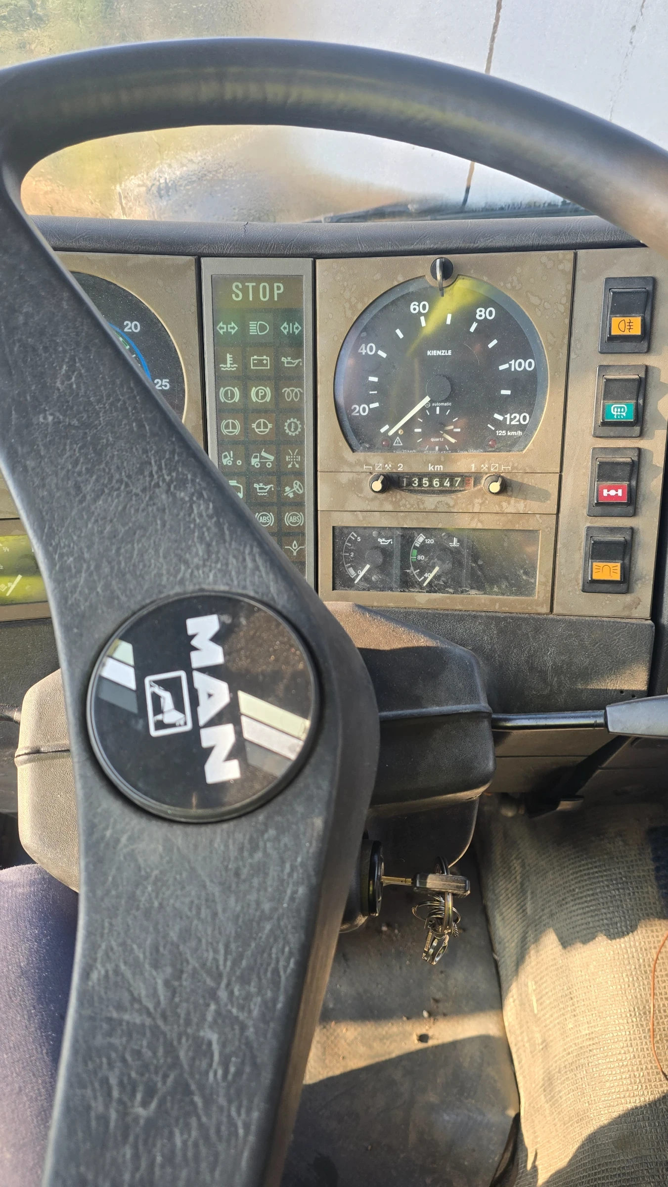 Автовишка Ruthmann MT27C 29м височина 25м странично, снимка 15 - Индустриална техника - 53776580