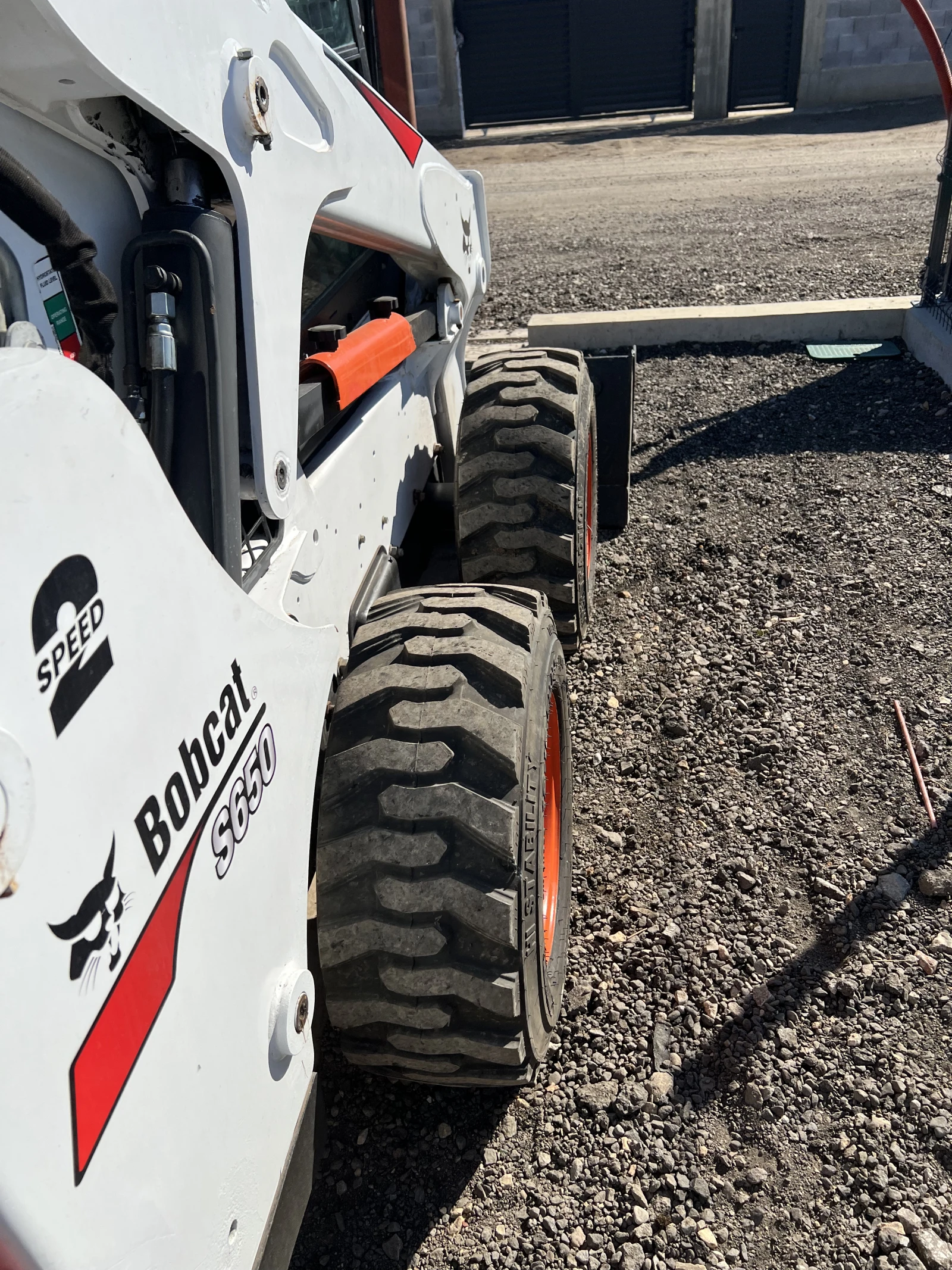 Мини челни товарачи Bobcat S650, снимка 9 - Индустриална техника - 56362309