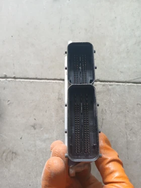 03G 906 021 KQ Компютър VW Golf 5, снимка 2