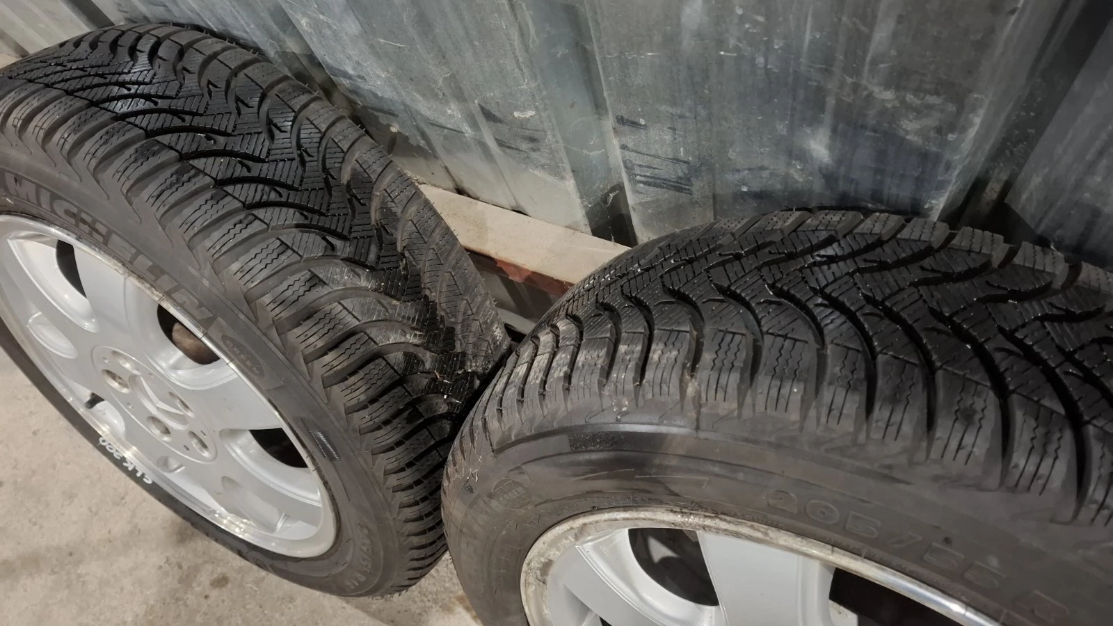 Гуми с джанти Michelin 205/55R16, снимка 5 - Гуми и джанти - 54097846