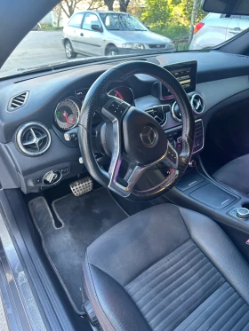 Mercedes-Benz CLA 180, снимка 8