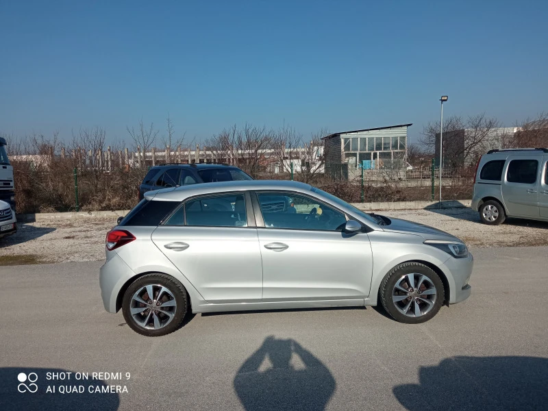 Hyundai I20 Газ бензин , снимка 3 - Автомобили и джипове - 43786741