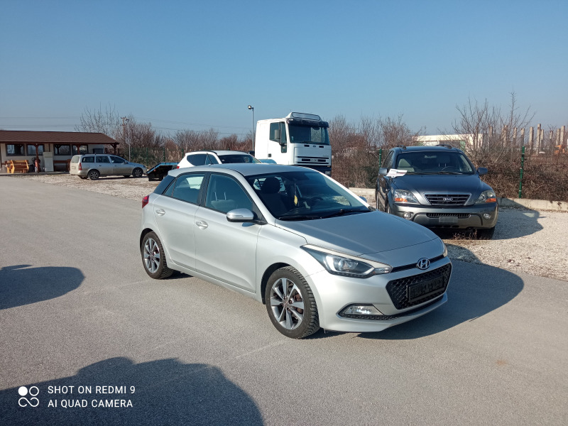 Hyundai I20 Газ бензин , снимка 2 - Автомобили и джипове - 43786741